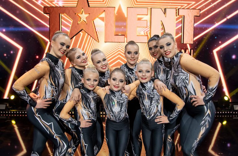 talent_suomi_2020_finaali_akrotaiturit_03_kuvaaja_saku_tiainen